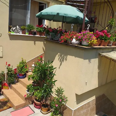 Cleopatra Apartment