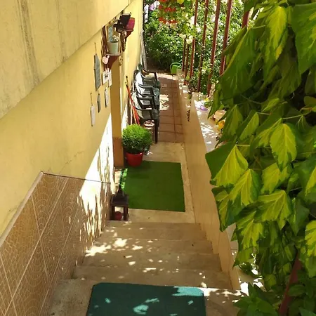 Cleopatra Apartment