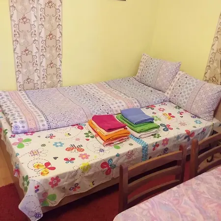 Cleopatra Apartment